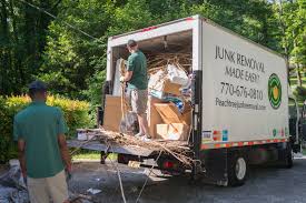 Best Retail Junk Removal  in Madras, OR